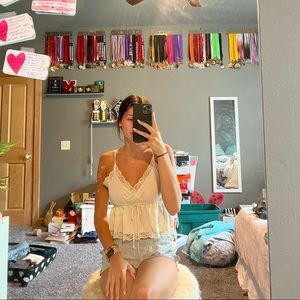 american eagle cream top